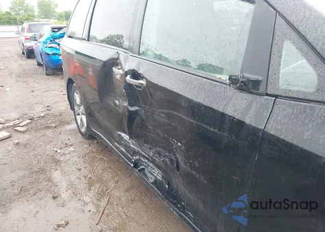 2014 Toyota Sienna Se 8 Passenger from USA, damaged, VIN 5TDXK3DCXES460558